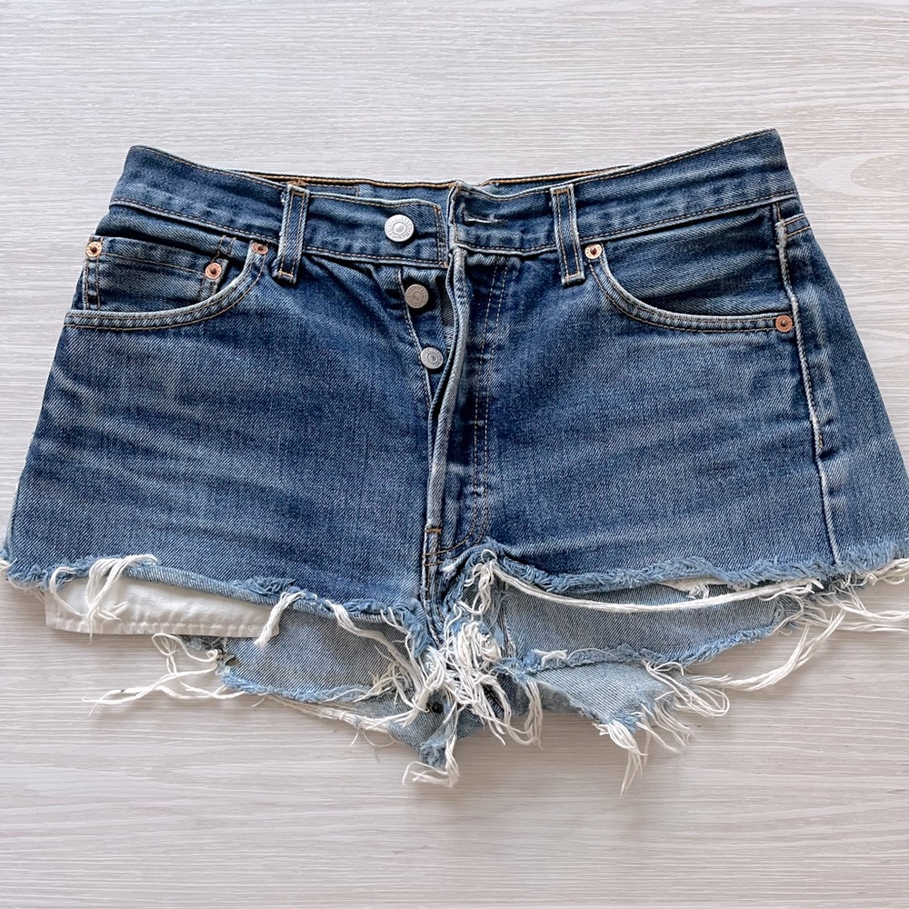 Urban outfitters vintage project Levis Denim Distressed Women Shorts